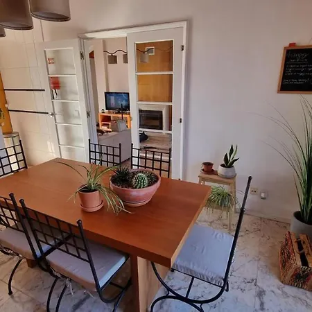 Daire Casa Avo Nino Gueste House *